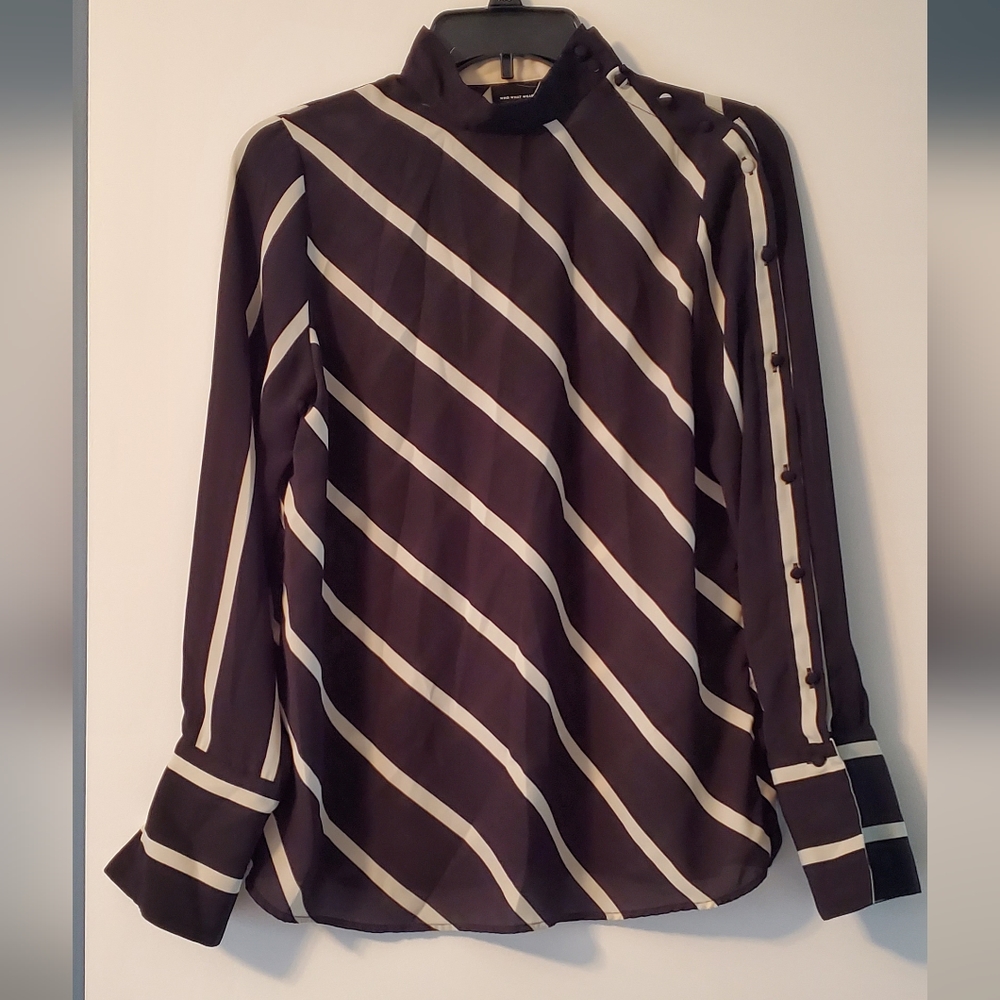 Who What Wear black and cream striped Blouse. Size XS